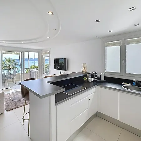 Modern 2-bedroom Stunning Sea View On La Croisette Lägenhet *