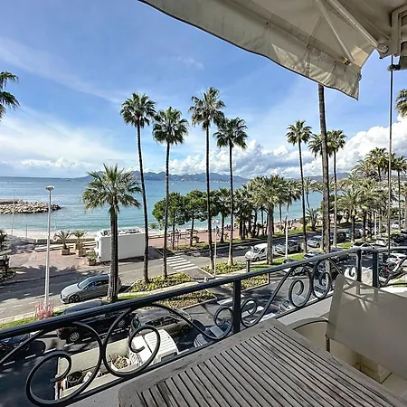 Apartmán Modern 2-bedroom Stunning Sea View On La Croisette